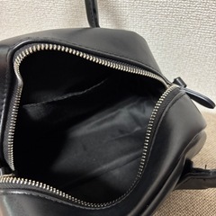 ショルダー紐付きハンドバック🖤の画像