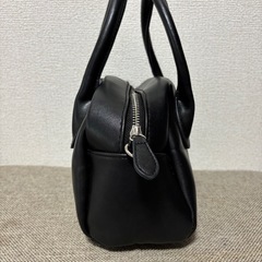ショルダー紐付きハンドバック🖤の画像