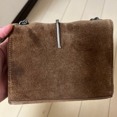 ZARAスエードショルダーバックの画像