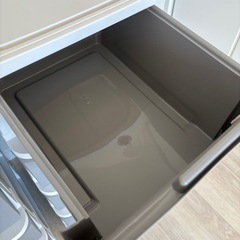 4段収納引き出しの画像