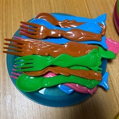子供用カトラリーと食器
の画像