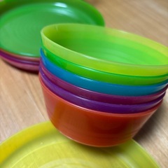子供用カトラリーと食器
の画像