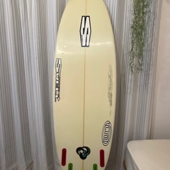 フィン無し　5'10"　SWELL　QUAD master　サーフボードの画像