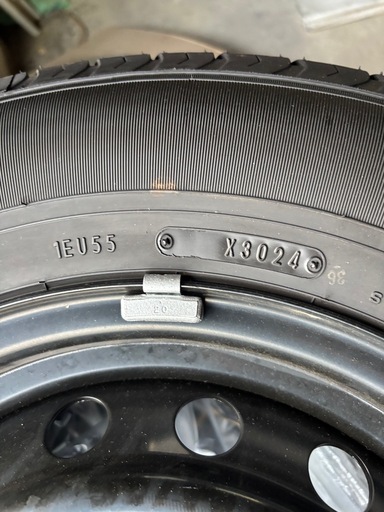 ハイエース　新車外し　純正タイヤホイールキャンプ付き