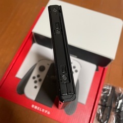 Nintendo Switch (ジョイコンなし) 明日お取引できる方いましたらお願いいたしますの画像