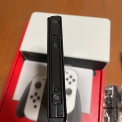 Nintendo Switch (ジョイコンなし) 明日お取引できる方いましたらお願いいたしますの画像