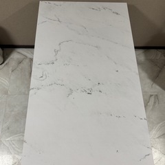 【美品】LOWYA 大理石柄ダイニングテーブルの画像