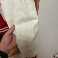 RVCA ルーカ赤色スタジャンの画像