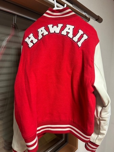 RVCA ルーカ赤色スタジャン