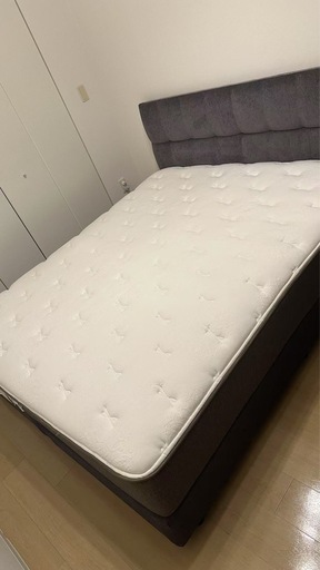 キングスダウン　レガリア　マットレス　フレームセット　クイーンサイズ