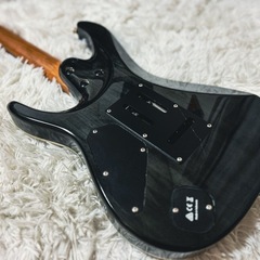 IbanezPremium Series AZ47P1QM-BIB Black Ice Burst の画像
