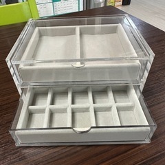 無印良品のアクセサリーボックスの画像