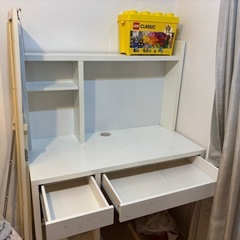 IKEA 勉強机の画像