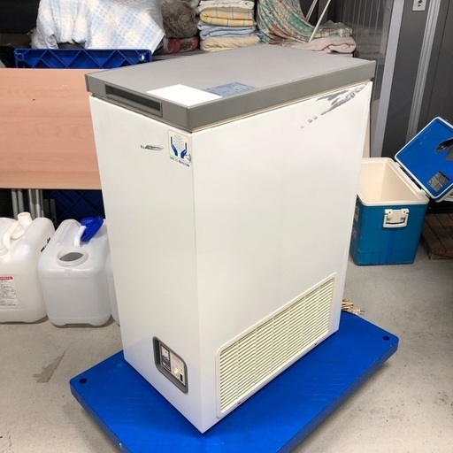 Excellence ミニフリーザー F-54 冷凍庫 三ツ星貿易 ミニフリーザー上開き冷凍庫 F-54（内容積54L