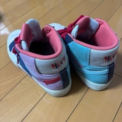 NIKE スニーカーの画像