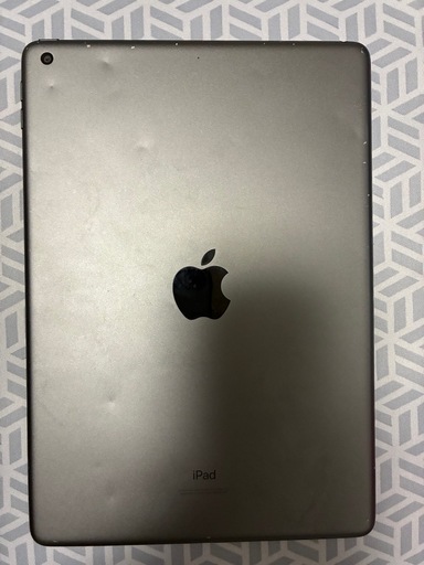 Apple iPad 第9世代　2021年モデル Wi-Fi 64GB