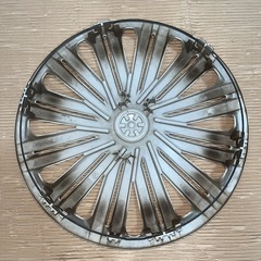 1_VW Volkswagen POLO 6R フォルクスワーゲン ポロ 純正 15インチ ホイールキャップ 1枚のみ 6C0.601.147.Aの画像