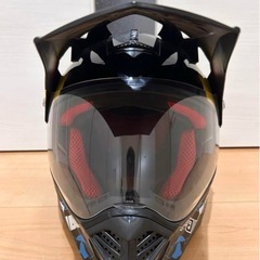 Red Bull フルフェイス　ヘルメット　バイク　レーサーの画像