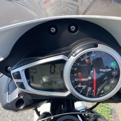トライアンフ　スピードトリプル1050R 豪華装備！　大型バイクの画像