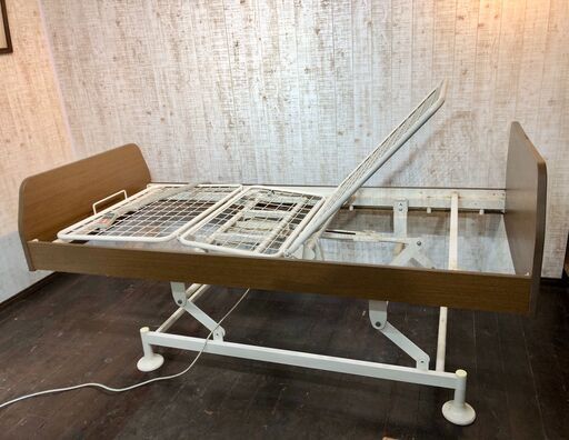 【値下げしました！】KEPRO JAPAN　電動介護ベッド