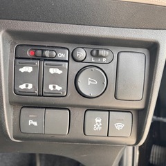 フリードハイブリッド/1.5ジャストセレクション ETC フルセグTV メモリーナビ DVD再生 スマートキー バックカメラ 両側電動スライドドアの画像