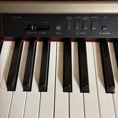 ヤマハ　電子ピアノ(椅子付き)の画像