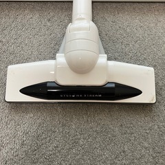 掃除機 アイリスオーヤマ サイクロン 軽量 コード式 スティッククリーナーの画像