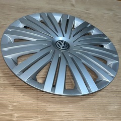 4_VW Volkswagen POLO 6R フォルクスワーゲン ポロ 純正 15インチ ホイールキャップ 1枚のみ 6C0.601.147.Aの画像