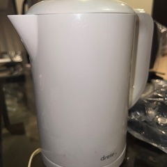 早い者勝ち　ケトル　電気ケトル　ホワイト　ポット　やかんの画像