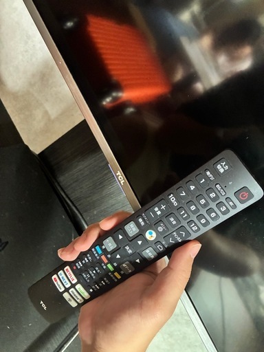  TCL 75インチ 4K液晶テレビ テレビ台付き！【使用期間わずか数ヶ月／札幌市豊平区月寒 引き取り限定】