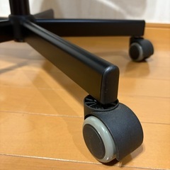 IKEA キャスター椅子
の画像