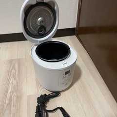 炊飯器の画像
