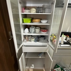 【締切済み】【9/9-12引取りのみ】食器棚の画像