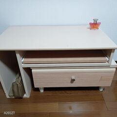 引き出すとテーブルになりますの画像