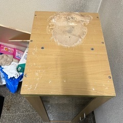 無料で差し上げます。ちょっとした隙間に　ニトリ　小型収納棚　　食器棚　キッチン収納棚の画像