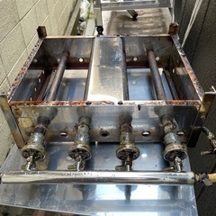 餃子焼き機　厨房機器　卓上型　都市ガス　2面　業務用の画像