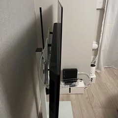 LG有機ELテレビ OLED48C1PJB (48インチ)+テレビスタンドセット
の画像