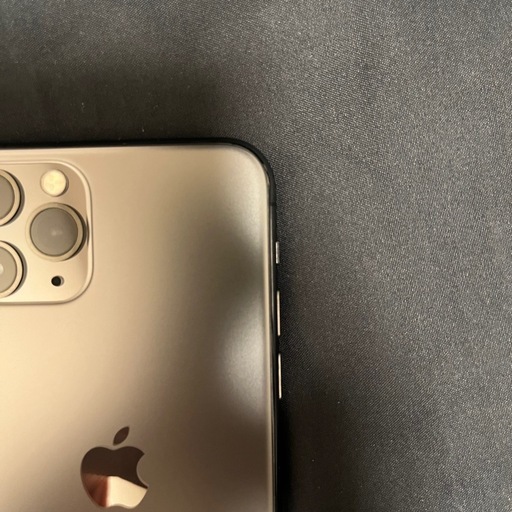 iPhone11pro 64gbモデルSIMロック解除済み