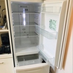 冷蔵庫の画像