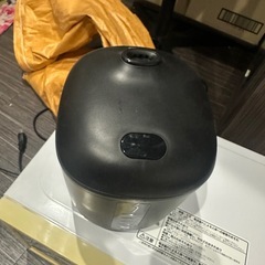 早い物勝ち！全て合わせて¥1000🉐炊飯器×3、圧力鍋の画像