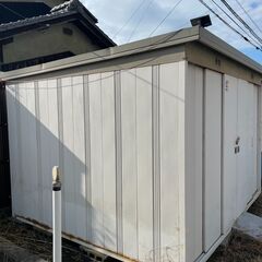 プレハブ倉庫（約３００×２８０）　解体持帰りいただける方に無料で！の画像