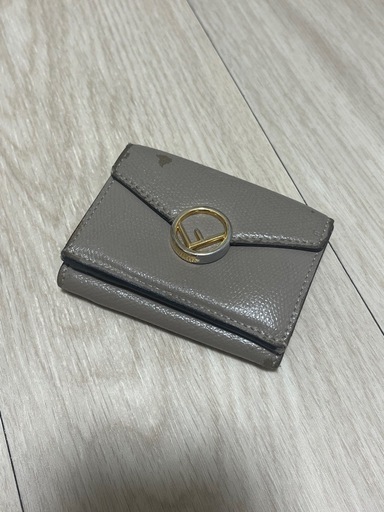 フェンディ  財布　正規品