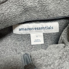 amazon essentials グレー Mサイズ フリースベストの画像