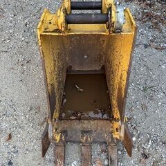 0.25用幅狭バケット　コマツ純正　ピンブッシュ付き komatsu bucket 土木 側溝の画像
