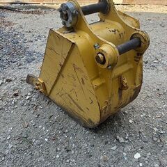 0.25用幅狭バケット　コマツ純正　ピンブッシュ付き komatsu bucket 土木 側溝の画像