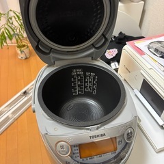 炊飯器の画像