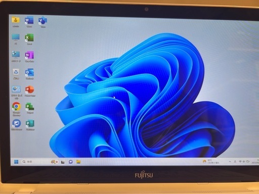 受付終了ノートパソコン　8GB SSD256 Officeあり