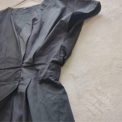 ZARAカシュクール ワンピース ブラック ショート ワンピース 半袖の画像