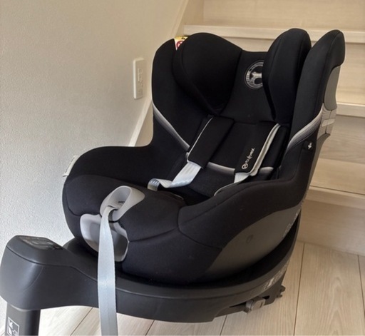 サイベックス　チャイルドシート　シローナsx2 i-size
