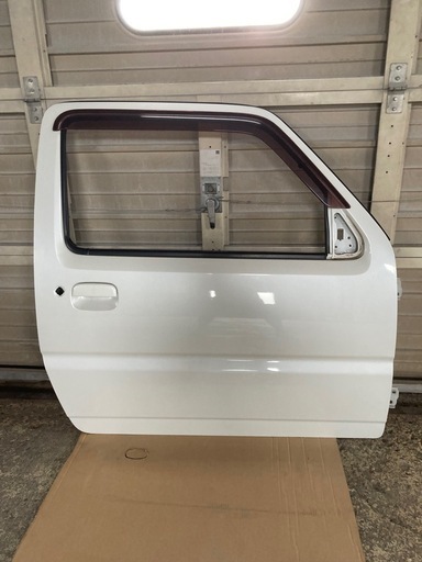 JB23 スズキ ジムニー 右 運転席ドア Z7T パールホワイト 8型外し